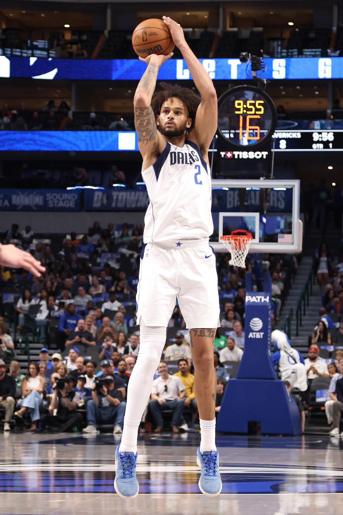 九游体育赛事预告九游体育官网入口-此前已宣布赛季报销！侠记：莱夫利将随队前往客场 本赛季首次